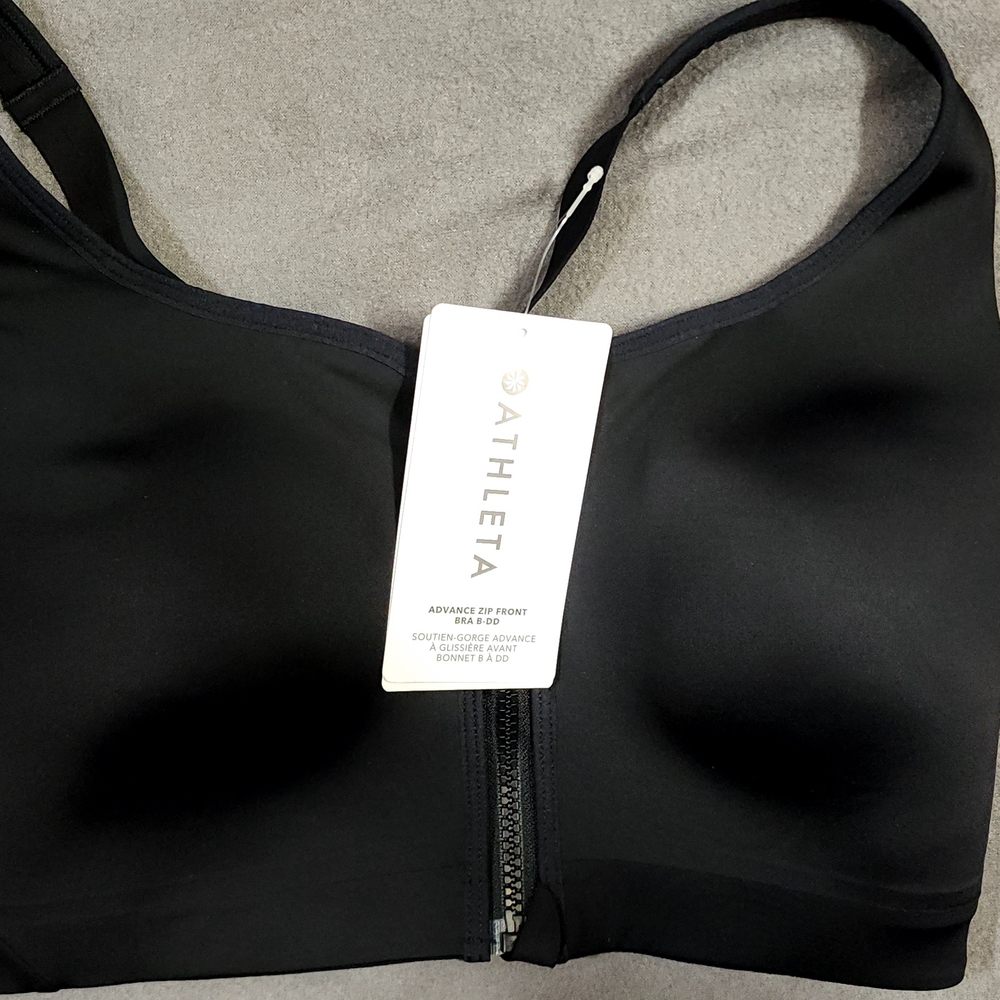 Athleta Black Sports Bra Smooth Stretchy Fabric